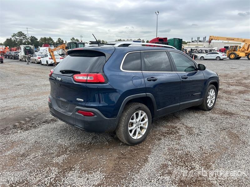 Jeep Grand Cherokee Laredo Automašīnas