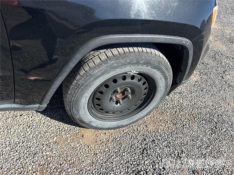 Jeep Grand Cherokee Laredo Voiture