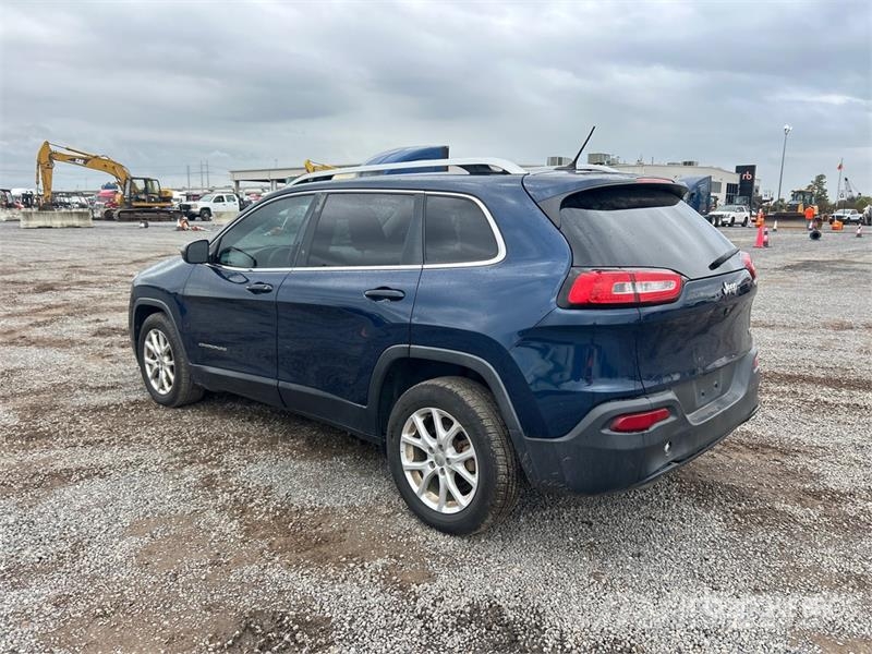 Jeep Grand Cherokee Laredo Automašīnas