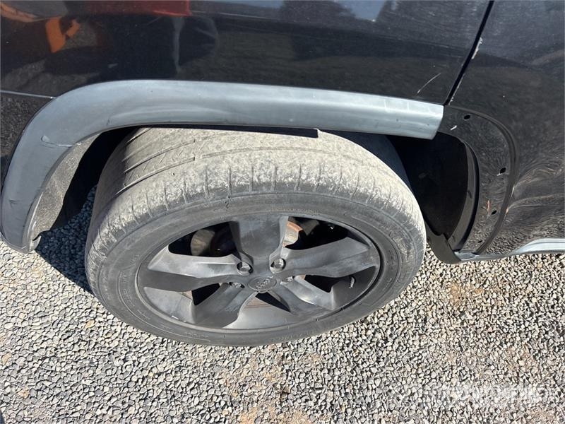 Jeep Grand Cherokee Laredo Voiture