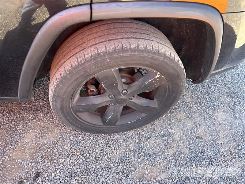 Jeep Grand Cherokee Laredo Voiture