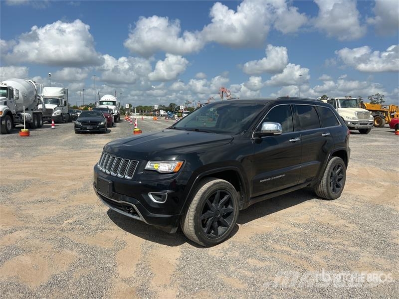 Jeep Grand Cherokee Overland 4WD SUV Kistehergépjárművek