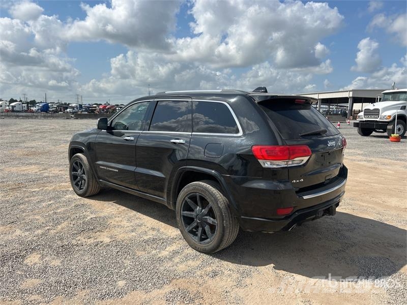 Jeep Grand Cherokee Overland 4WD SUV Kistehergépjárművek