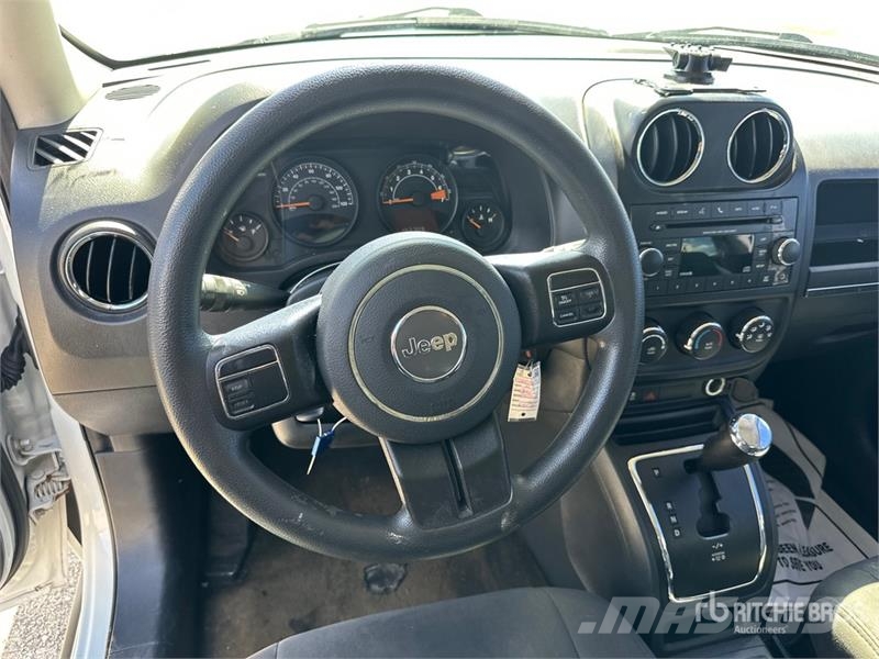 Jeep Patriot 2WD SUV Auto
