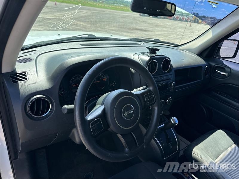 Jeep Patriot 2WD SUV Auto