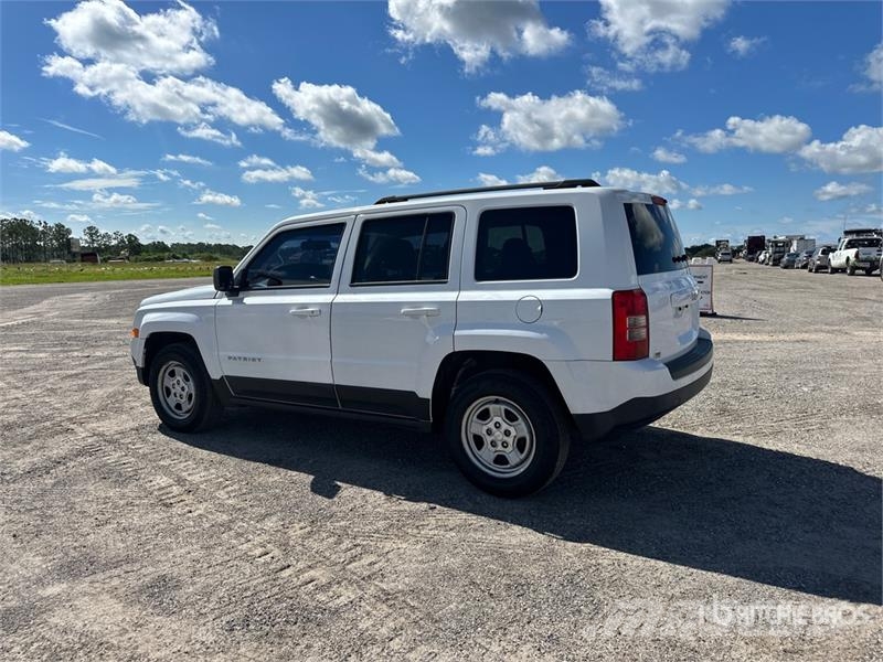 Jeep Patriot 2WD SUV Auto