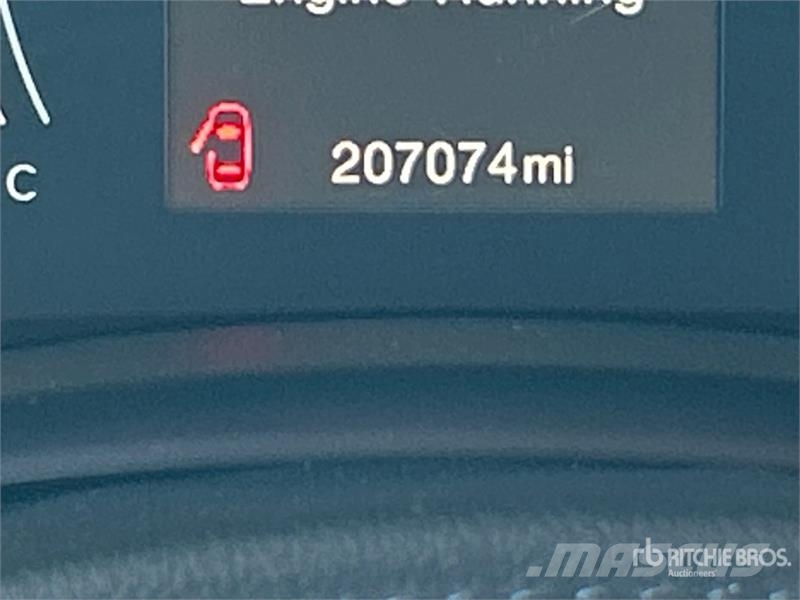 Jeep Renegade Sport Sport 2WD SUV Carros Ligeiros