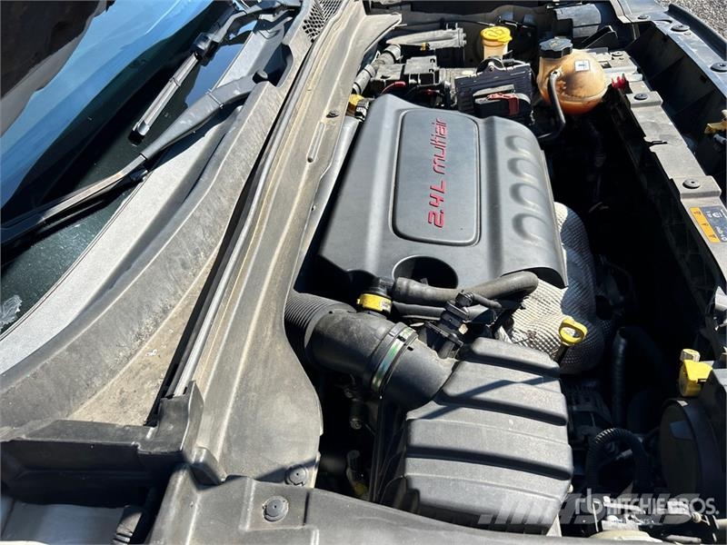 Jeep Renegade Sport Sport 2WD SUV Carros Ligeiros