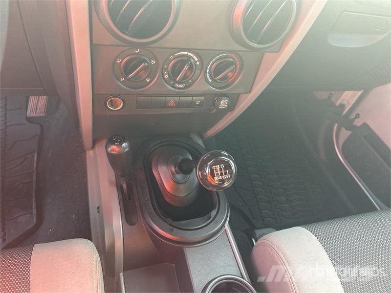 Jeep Wrangler 4WD SUV Kistehergépjárművek