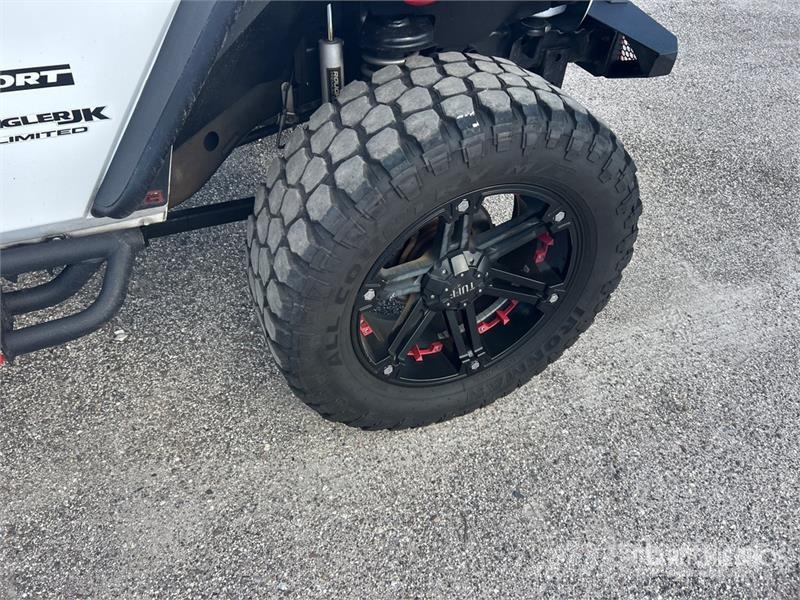Jeep Wrangler Sport Automašīnas