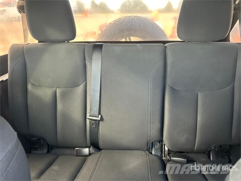 Jeep Wrangler Unlimited Sport 4WD SUV 自動車