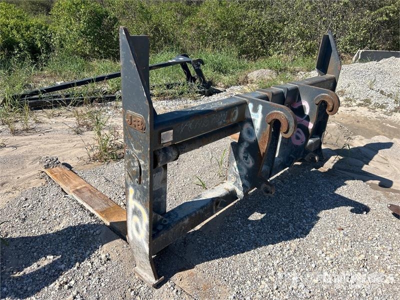 JIB 70 in Q/C Wheel Loader Forks - Fits John Deere Garfos