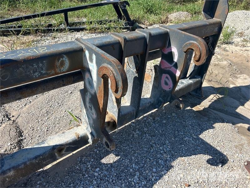 JIB 70 in Q/C Wheel Loader Forks - Fits John Deere Garfos