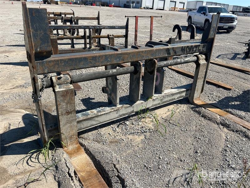 JIB 70 in Q/C Wheel Loader Forks - Fits John Deere Garfos
