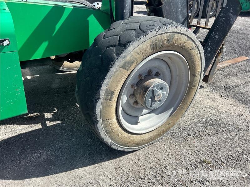 JLG 10042 Teleskooplaadurid