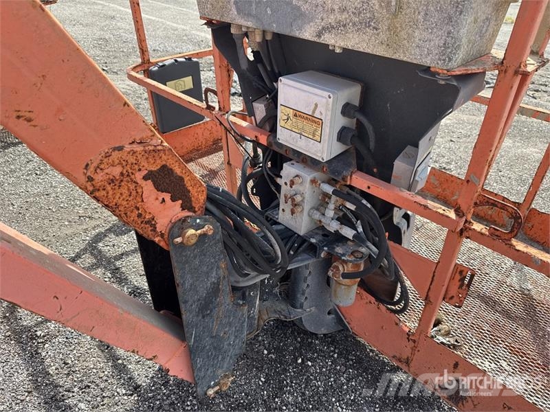 JLG 1200SJP 4WD Diesel Telescopic Boom Lift Nacelles télescopiques