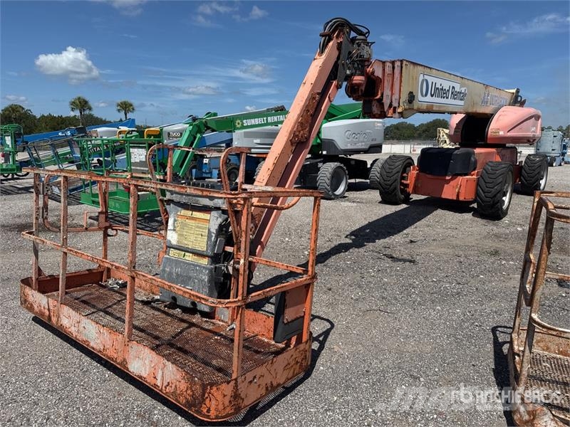 JLG 1200SJP 4WD Diesel Telescopic Boom Lift Nacelles télescopiques