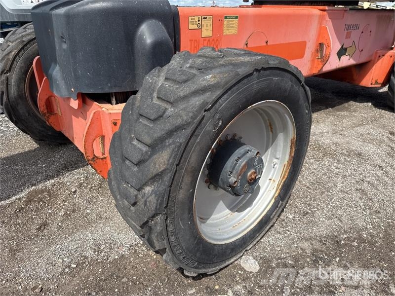 JLG 1200SJP 4WD Diesel Telescopic Boom Lift Nacelles télescopiques