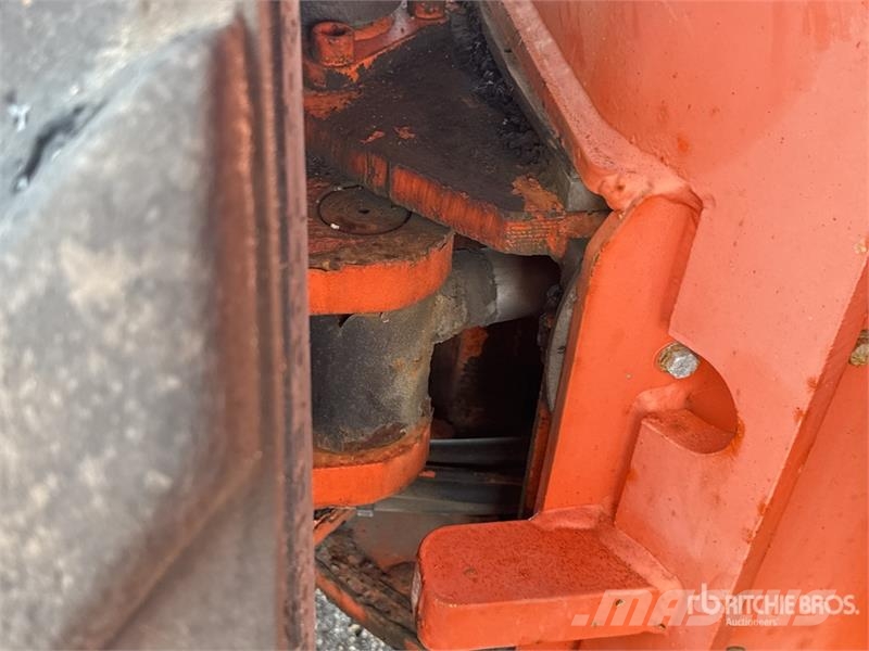 JLG 1200SJP 4WD Diesel Telescopic Boom Lift Nacelles télescopiques