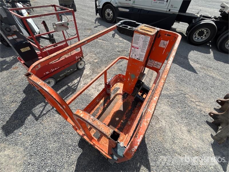 JLG 1230ES Vertical Mast Lift Vertikālie pacēlāji