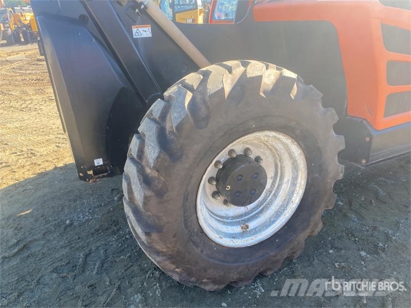 JLG 1255 텔러 핸들러