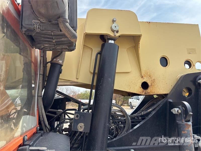JLG 1255 مناولات متداخلة