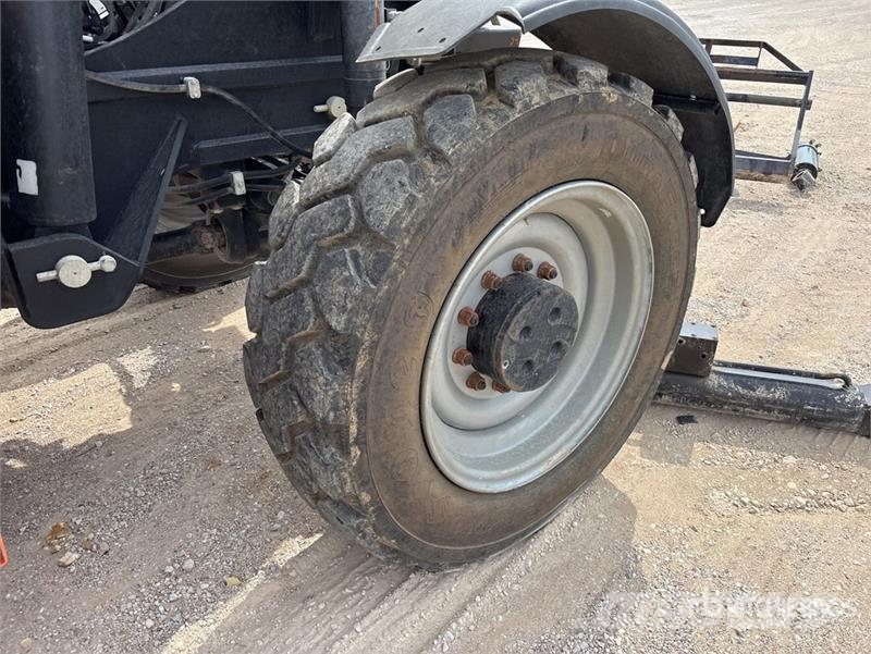 JLG 1255 مناولات متداخلة
