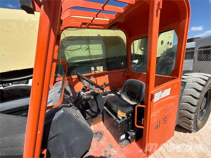 JLG 1256 Telehandler Teleskopski viljuškari