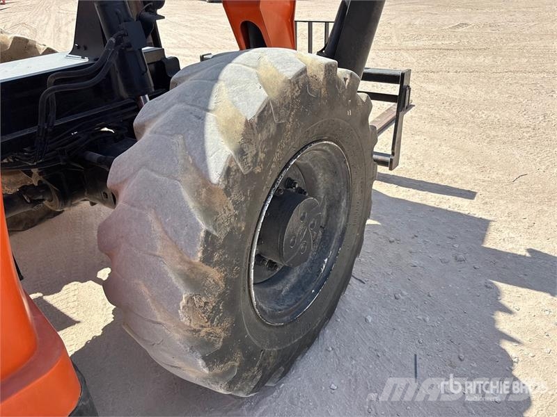 JLG 1256 Telehandler Teleskopski viljuškari