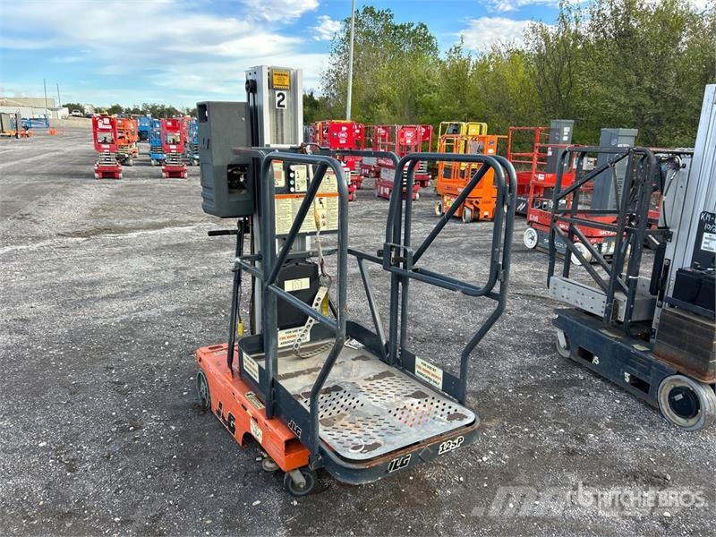 JLG 12SP Vertikalna dvigala