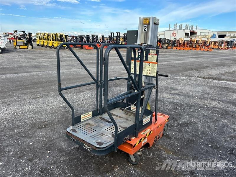 JLG 12SP Vertikalna dvigala