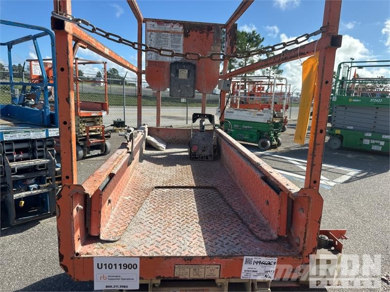 JLG 1932R Electric Scissor Lift رافعات مقصية الشكل