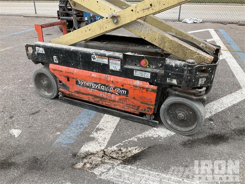 JLG 1932R Electric Scissor Lift رافعات مقصية الشكل