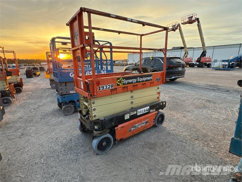 JLG 1932R Electric Scissor Lift Saksilavat