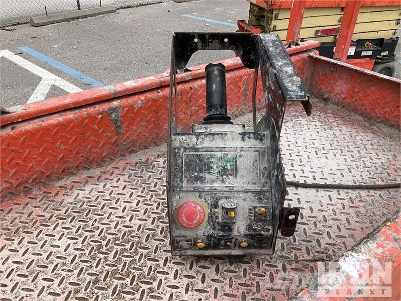 JLG 1932R Electric Scissor Lift رافعات مقصية الشكل