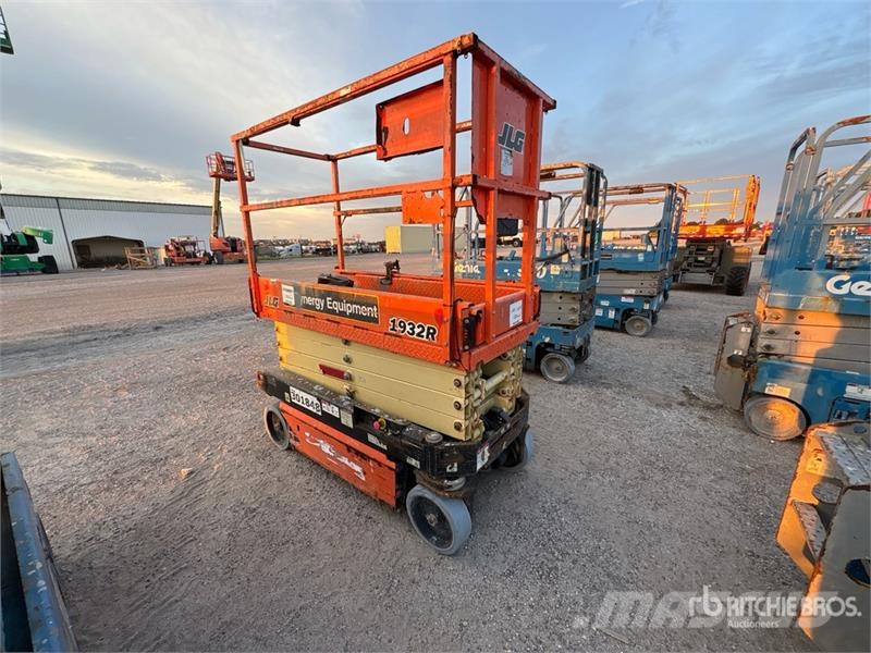 JLG 1932R Electric Scissor Lift Saksilavat