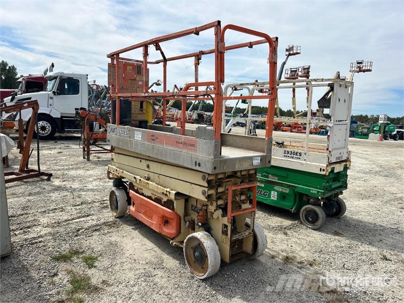 JLG 2030ES Electric Scissor Lift シザースリフト