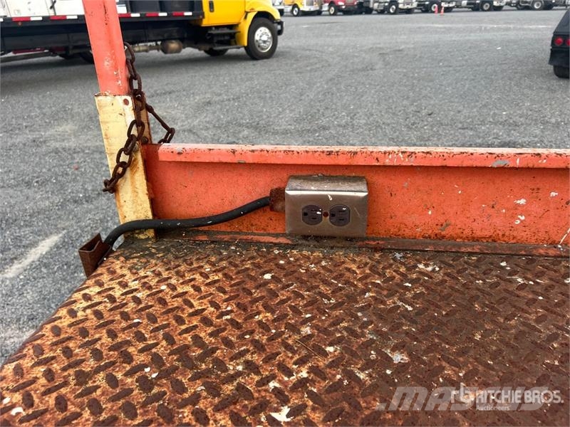 JLG 2032-E2 Electric Scissor Lift Scissor lifts
