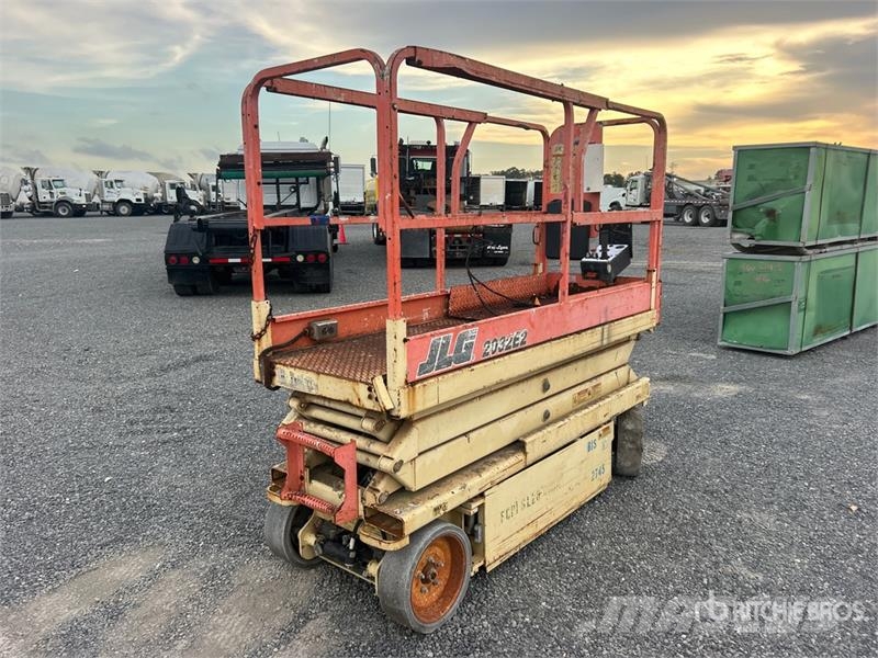 JLG 2032-E2 Electric Scissor Lift Scissor lifts