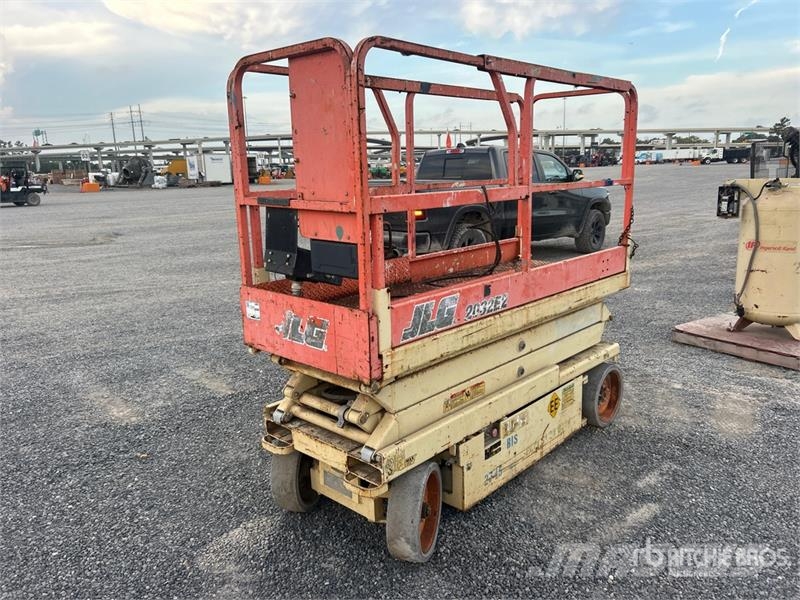 JLG 2032E2 Electric Scissor Lift Makasli platformlar