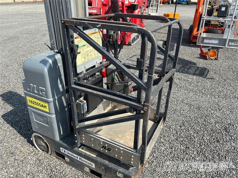 JLG 20MVL Vertical Mast Lift (Inoperable) Vertikální sloupové výtahy