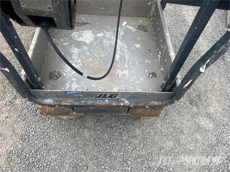 JLG 20MVL Vertical Mast Lift 客货电梯