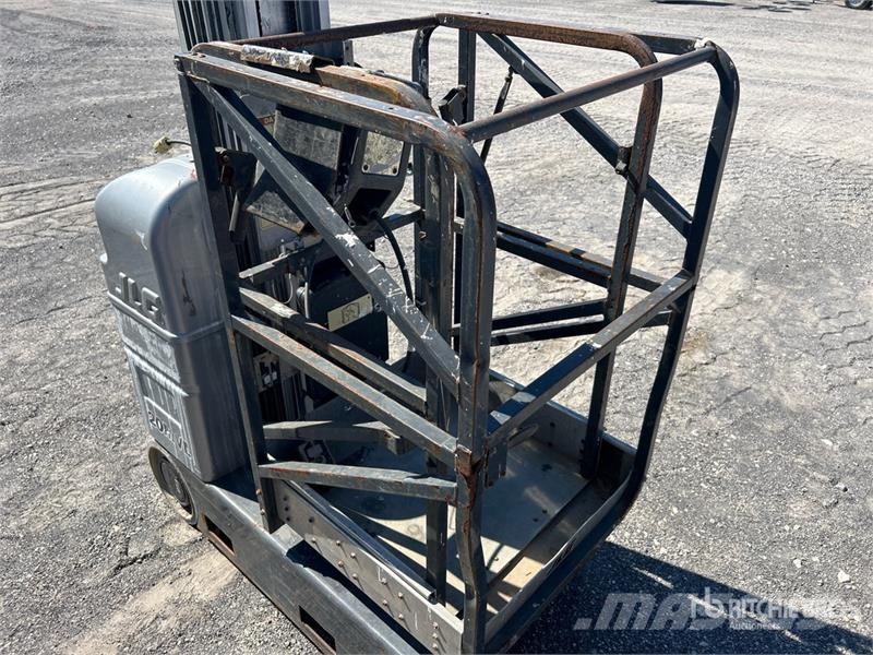 JLG 20MVL Vertical Mast Lift Sollevatori verticali