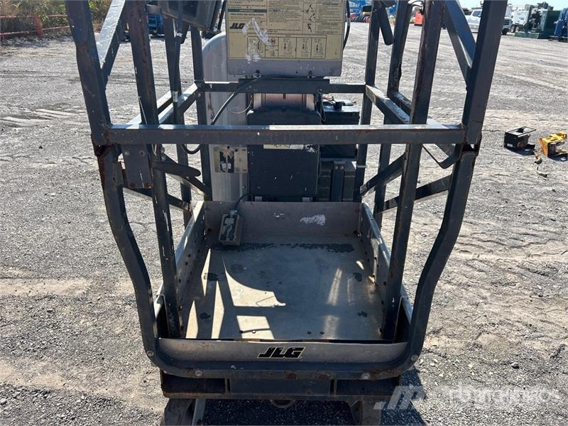 JLG 20MVL Vertical Mast Lift Sollevatori verticali