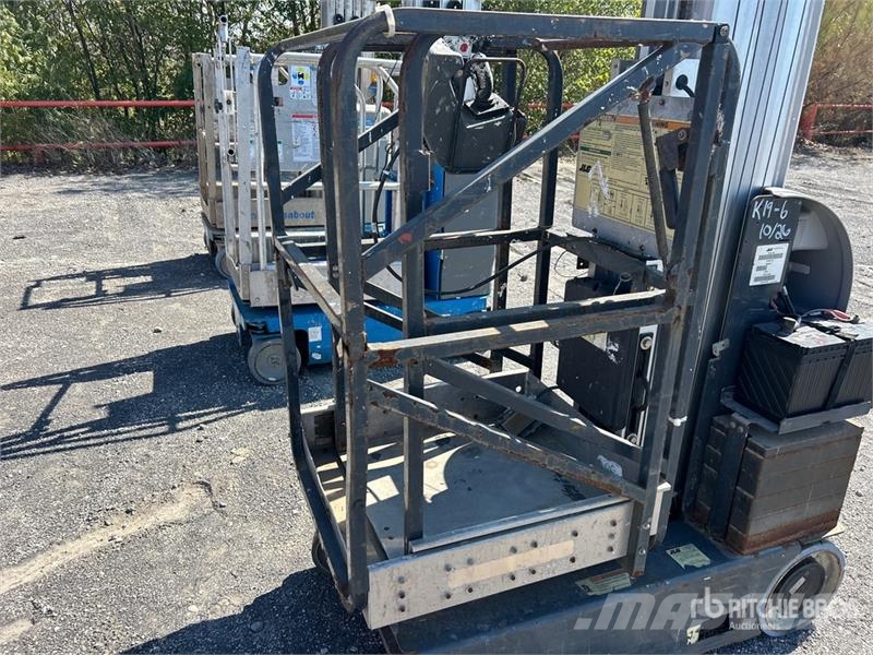 JLG 20MVL Vertical Mast Lift Sollevatori verticali
