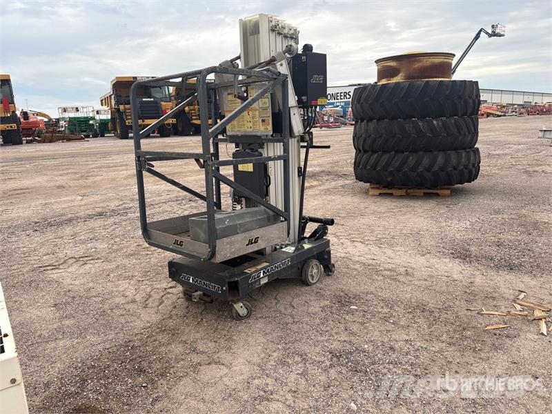 JLG 25AM Vertical Mast Lift Vertical mast lifts