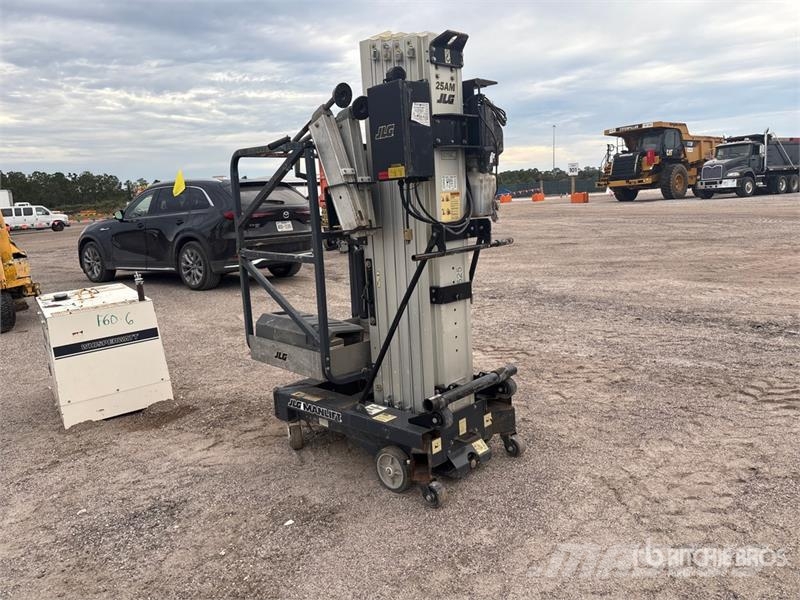 JLG 25AM Vertical Mast Lift Vertical mast lifts