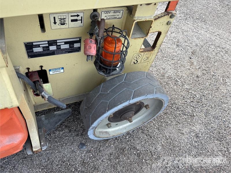JLG 2632ES Electric Scissor Lift Scissor lifts