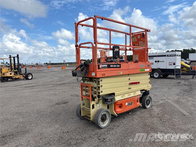 JLG 2632ES Electric Scissor Lift Scissor lifts