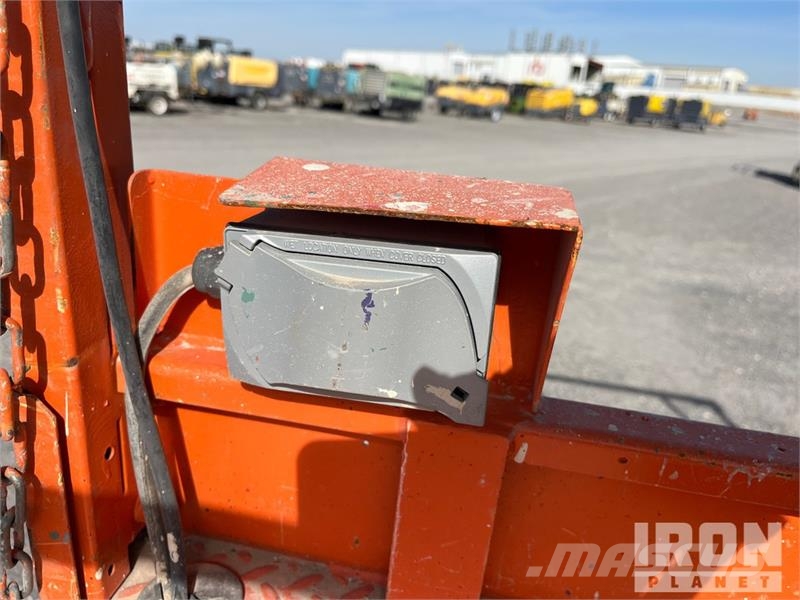 JLG 2632ES Electric Scissor Lift Saxliftar